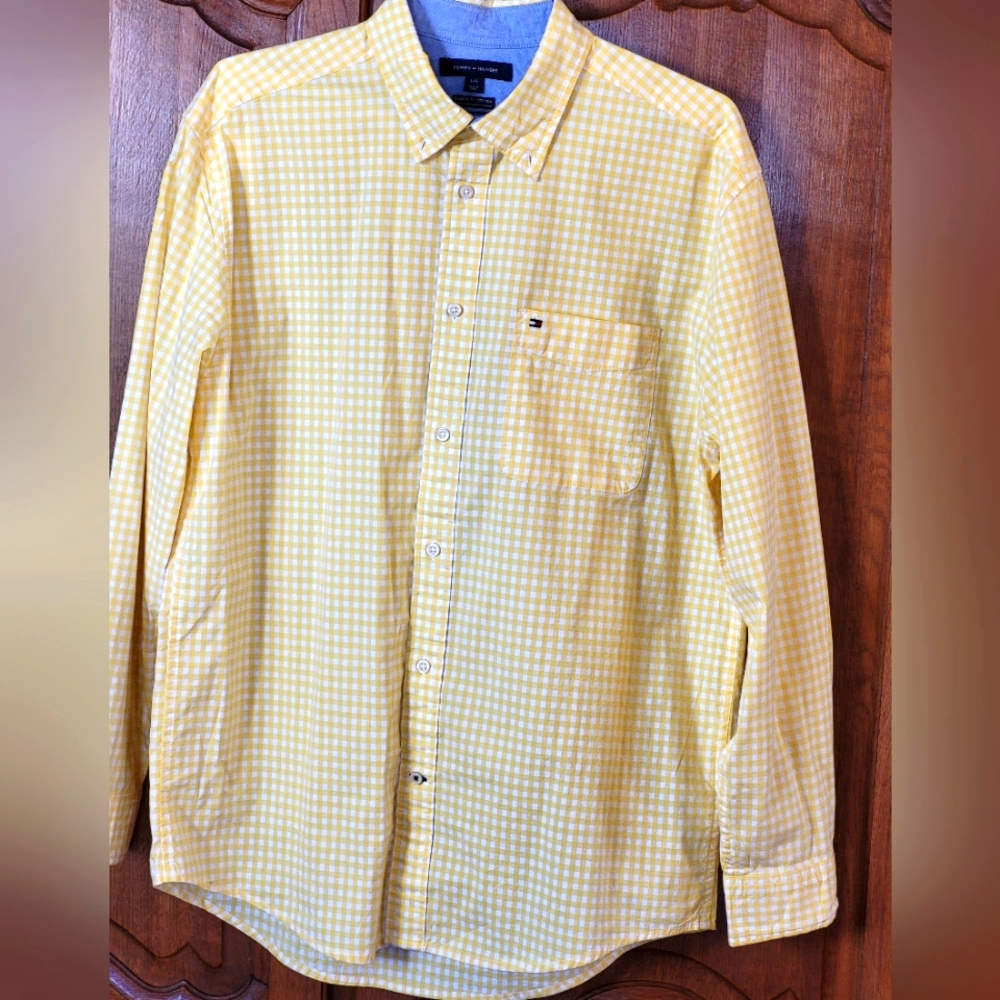 Tommy Hilfiger large yellow checked button-down collared shirt